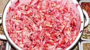 Капуста, квашенная со свеклой