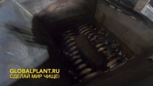Шредер (измельчитель отходов) для переработки шин, резины, ТБО, картона, древесины и стекла.