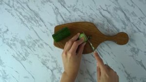 ПРОСТОЙ САЛАТ С ЯИЧНЫМИ БЛИНЧИКАМИ