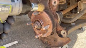 Toyota IQ Front Brake Job - Front Brake Pads and Discs REPLACEMENT on Toyota IQ 1.0 Petrol