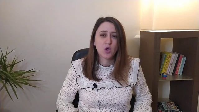 Предлоги в английском - ΑΤ, ΟΝ, ΙΝ смотреть онлайн