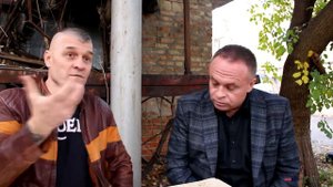 АКТЕР СЕРГЕЙ МУРЗИН - БАНДИТ "КРУГЛЫЙ" ИЗ К/Ф "БРАТ". БЛИЦ-ИНТЕРВЬЮ НА СЪЕМОЧНОЙ ПЛОЩАДКЕ.