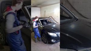Замена лобового стекла РАФ 4