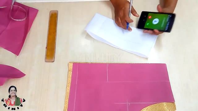 பிளவுஸ் பின்கழுத்து பேட்ச் வொர்க் சுலபமாக தைக்கும் முறை, Blouse back neck simple patch work & neck смотреть онлайн