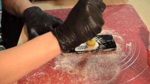 Убираем царапины с телефона