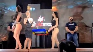 Ass Spanking Contest 😍🍑