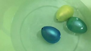 Мой хороший динозавр! Яйца с динозаврами растушками в воде!