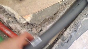 как заливать полы или как закрыть отверстия в полу бетоном Часть1