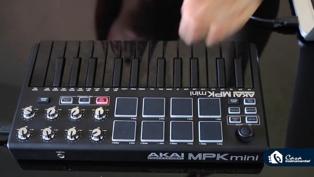 Akai MPK mini Tutorial (ESPAÑOL) смотреть онлайн