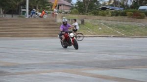 Мото Уроки Вождения Мотоцикла: Падение Новичка На Мото Ducati, Уроки Вождения Мотоцикла