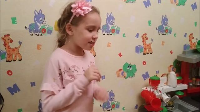 СТИХ ДЛЯ МАМЫ НА 8 марта или день рождения!!!Мне мама приносит...
