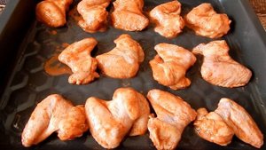 СОЧНЫЕ КУРИНЫЕ КРЫЛЫШКИ В ДУХОВКЕ