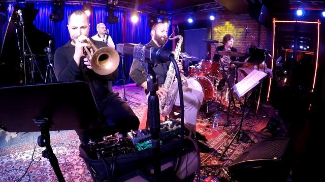 Ансамбль Средиземноморской Деконструкции смотреть онлайн