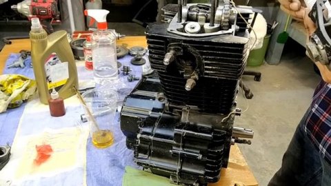 Сборка двигателя 166FMM часть 2