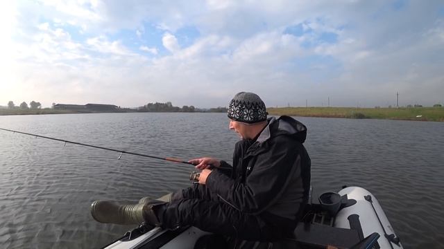 КАК ЛОВИТЬ ЩУКУ НА БЛЕСНУ. РЫБАЛКА НА ЩУКУ ПО ТРАВЕ. ПРИМАНКИ НА ЩУКУ смотреть онлайн