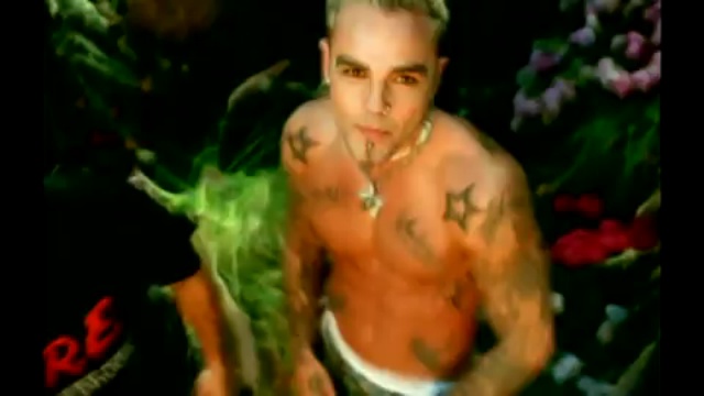 Шифти crazy town. Crazy town - butterfly год. Crazy town - butterfly обложки альбомов. Песня butterfly crazy town. Crazy town butterfly обложка.