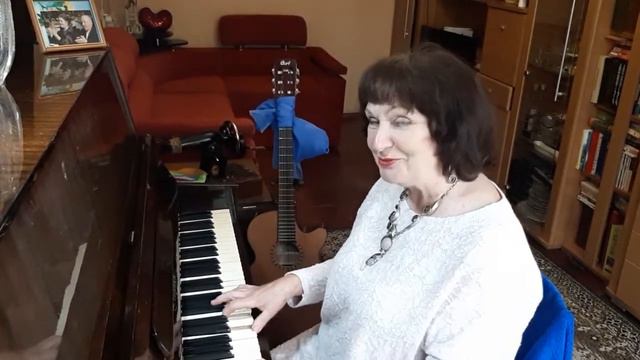 Песня «Текстильный городок». Исполняет Алла Кирина
