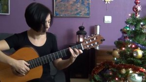 "В лесу родилась ёлочка" на гитаре с табами.