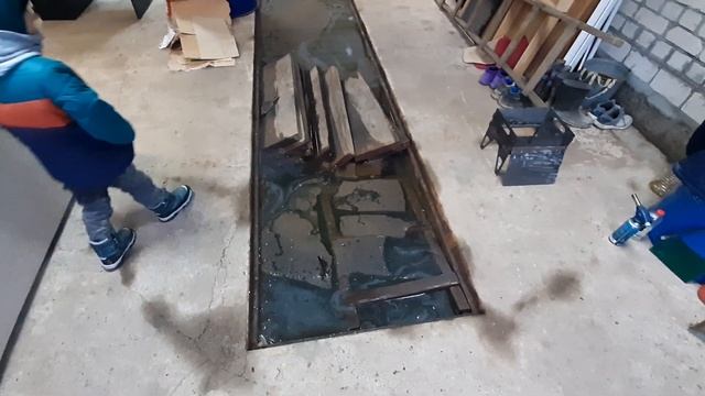 Как избавиться от воды в яме гаража?