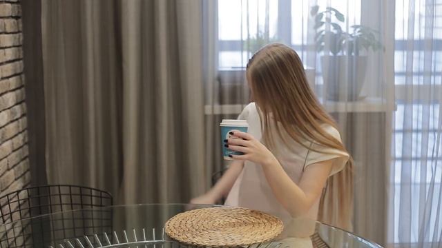 Не 50, а 51 оттенок серого| Интерьер для девушки с большим гардеробом смотреть онлайн