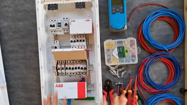 Электрощиток в доме по проекту А106. Какой автомат ставить на розетки.