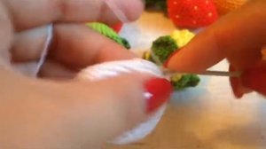 Вяжем чеснок крючком. Фрукты и овощи крючком . Игрушки