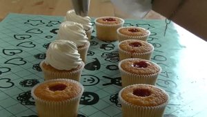 Как Нанести Крем на Капкейки  Делаем Вместе