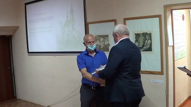 Презентация книги фотоальбома Взгляд из Прошлого mp4.mp4 смотреть онлайн