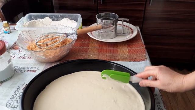 Быстрый заливной пирог,на кефире с картофелем.