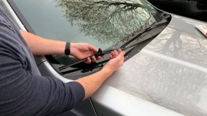 Subaru Forester HOW TO: Replace Windshield Wiper (2013-2018 SJ)