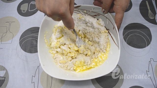 ПОЛЕЗНЫЕ ДИЕТИЧЕСКИЕ творожные СЫРНИКИ в духовке. БЕЗ МАСЛА, БЕЗ САХАРА, ОЧЕНЬ ПРОСТО и ВКУСНО смотреть онлайн