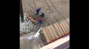 э лови аптечку