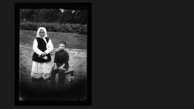 Южнорусский народный костюм / South Russian folk costume. 1909 смотреть онлайн