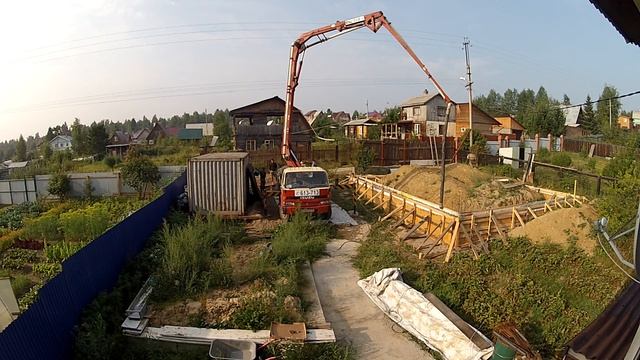 Заливка фундамента гаража 25.08.2013 смотреть онлайн