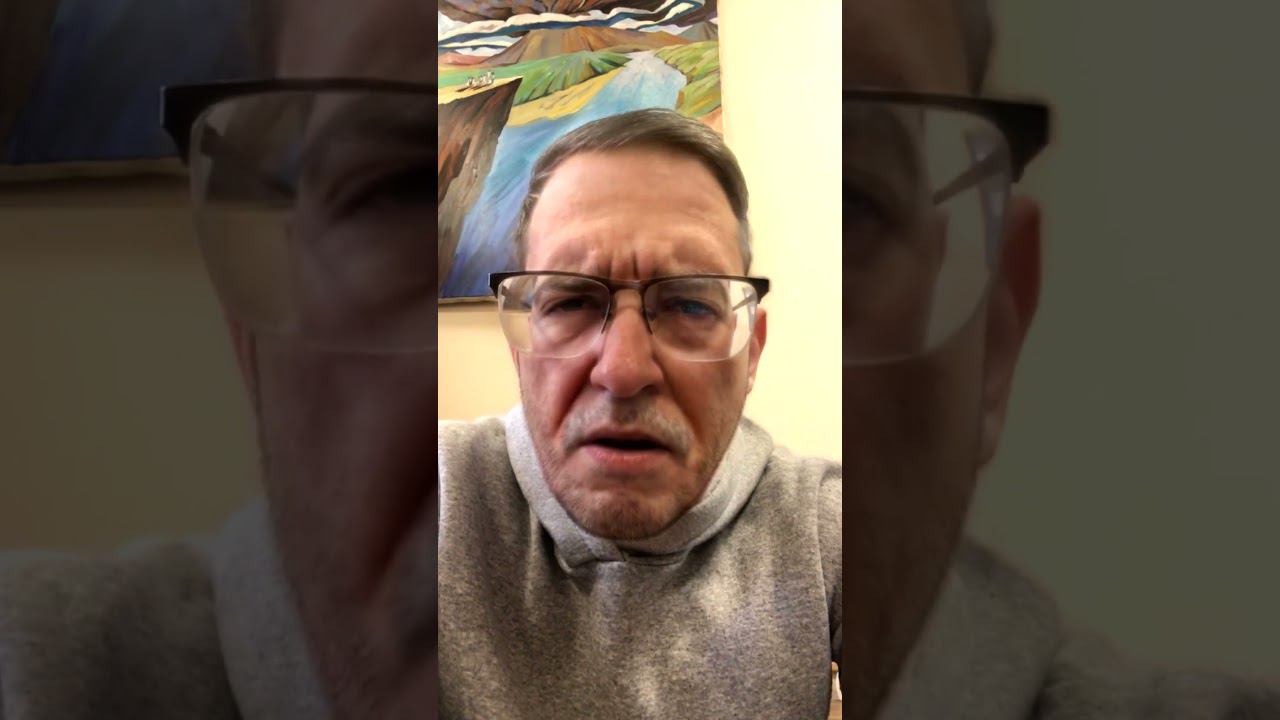 Прикол! Стих про деда мороза в детском садике #shorts смотреть онлайн