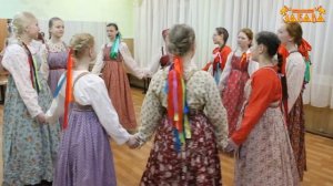 Фольклорный ансамбль "ЗАБАВА" - Хоровод "Выходили красны девки на лужок..."