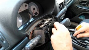 Renault Clio Symbol Airbag Kontaktörü Nasıl Sökülür/Airbag Lambası/Airbag Lamp And Steering Removin