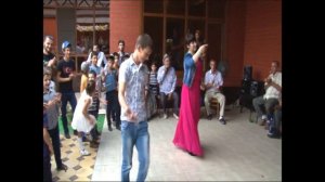 Чеченская Свадьба Лезгинка Молодежь танцует лезгинку