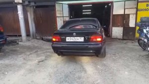 BMW E39 M54B30 прямоток равнодлинный коллектор вырезаны катализаторы .