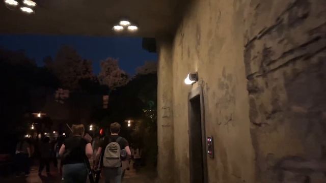 ? [LIVE] Disneyland stroll through the park | Rides | (11.1.23) смотреть онлайн