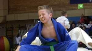 Бой на татами, крики тренера рядом. В Челябинске прошло первенство центра по дзюдо Дениса Ярцева