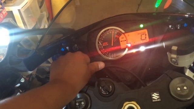 как настроить блинкер на suzuki gsx-r 600 -750  (  L1-L6 )