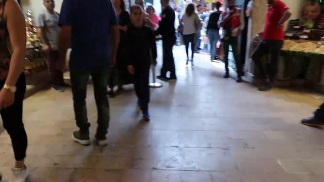 Topkapi Palace, พิพิธภัณฑ์ประวัติศาสตร์อิสตันบูล, เดินดูตลาดเครื่องเทศ | Rainie Day #2 смотреть онлайн