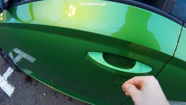 Czy da się zatrzasnąć kluczyk w samochodzie z bezkluczykowym otwieraniem? смотреть онлайн