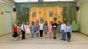 Песня-Мамина сказка. исполняет вокальный ансамбль Осьминожки.mp4