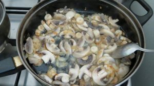 Пирожки с грибной начинкой
