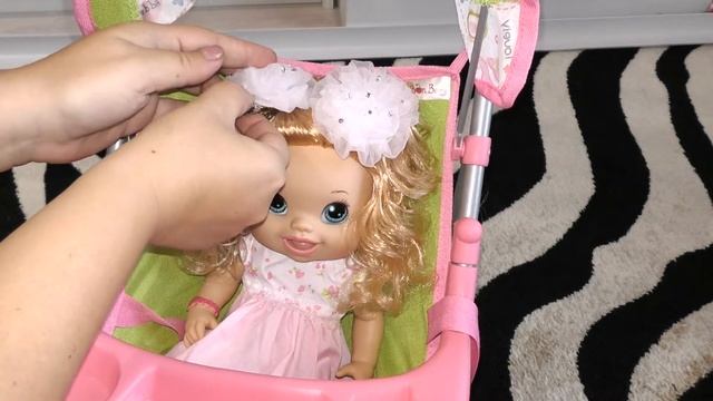 Видео для девочек. Дочки матери. Делаем причёски и подбираем самые красивые бантики кукле ? смотреть онлайн