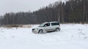 Проверка полного привода Skoda Yeti. Снежное поле