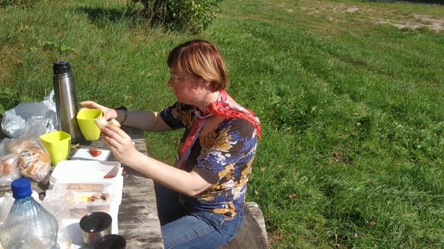 отдых релакс жизнь природа обед лес речка воздух пища вкусняшки смотреть онлайн