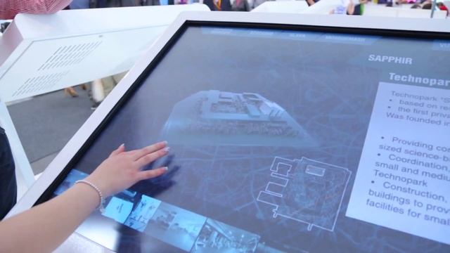 Выставочный стенд iMoscow от Дизайн Досье на международной промышленной выставке Hannover-MESSE